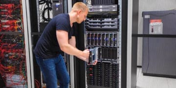 Data Center Shift Workers: Back, Sleep & Energy Tips